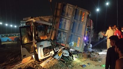 Shahjahanpur: Dumper collides with parked Volvo bus late night, 11 killed and 35 injured