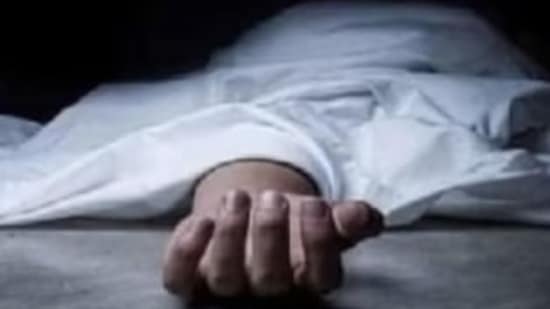 Congress worker beaten to death in West Bengal (HT File) Congress worker beaten to death in West Bengal (HT File)