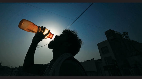 Northwest India braved the warmest June since record-keeping began in 1901. (HT PHOTO)