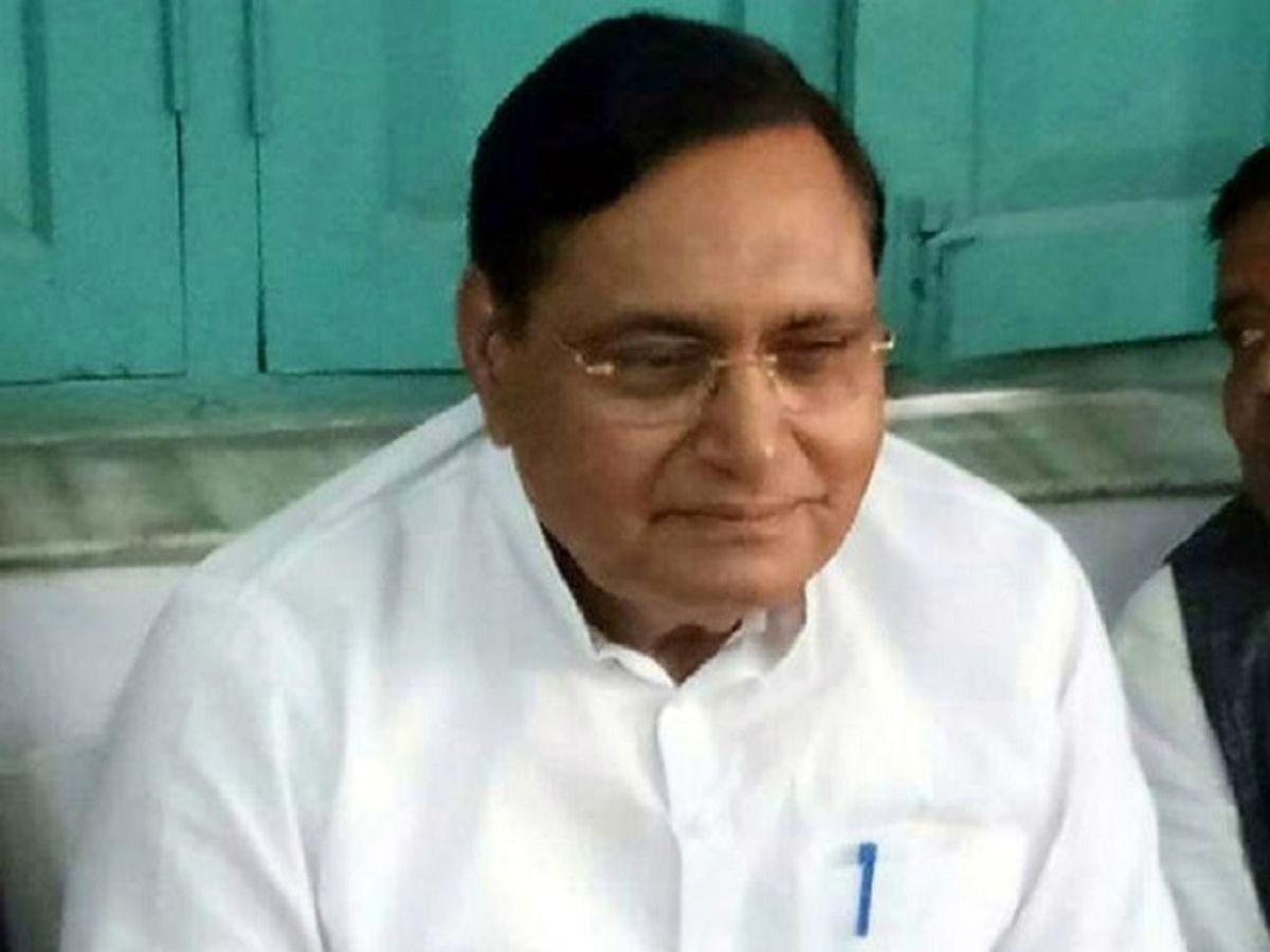 राजीव रंजन राजनीति में आने से पहले MP में बिजली बोर्ड के अध्यक्ष थे।