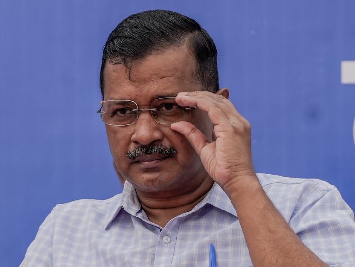 दिल्ली हाईकोर्ट ने इस मामले में कहा था कि केजरीवाल ने शिकायतकर्ता के खिलाफ कही गईं अपमानजनक बातों की पुष्टि किए बिना उसे रीट्वीट किया और करोड़ों लोगों तक फैलाया।