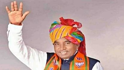 Udaipur News: सलूंबर से भाजपा विधायक अमृतलाल मीणा का निधन; हार्ट अटैक का जताया जा रहा अंदेशा Udaipur News: BJP MLA from Salumbhar Amritlal Meena passes away