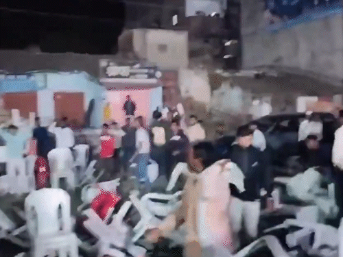 भीड़ ने अल्लाह हू अकबर के नारे भी लगाए थे।