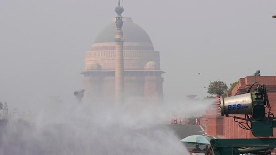 An anti-smog gun being used to spray water droplets to curb air pollution(PTI)