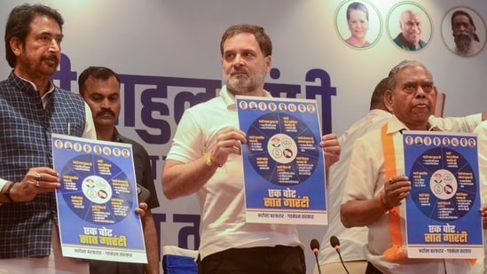 Congress leader Rahul Gandhi during a press conference ahead of the second phase of the Jharkhand assembly election.(PTI)