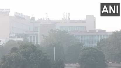 Slight improvement in pollution, but blanket of smog over Delhi-NCR