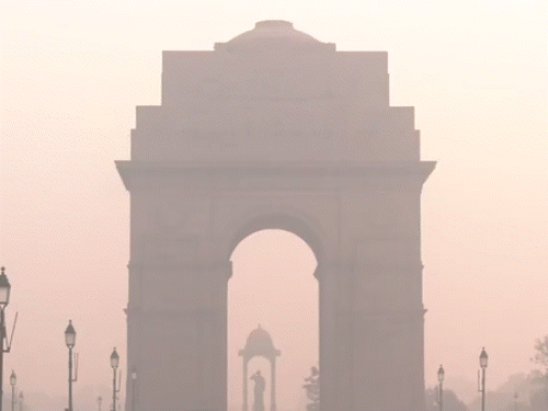 दिल्ली में रविवार शाम 7 बजे औसत AQI 457 रिकॉर्ड किया गया। - Dainik Bhaskar