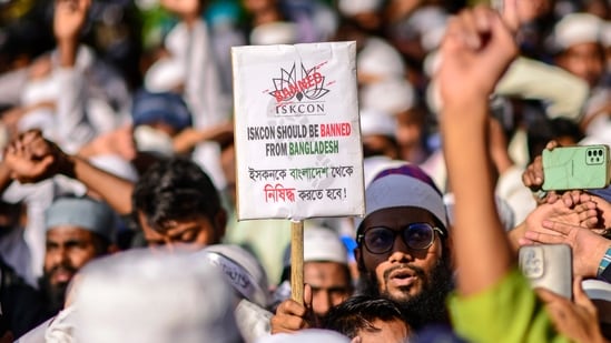 Hefazat-e-Islam supporters stage a protest demanding an immediate ban on the International Society for Krishna Consciousness (ISKCON) in Dhaka.(AP)