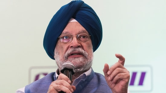Union minister of petroleum and natural gas Hardeep Singh Puri.(PTI file) Union minister of petroleum and natural gas Hardeep Singh Puri.(PTI file)