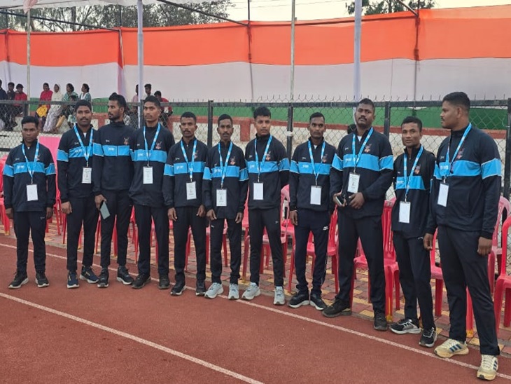ये सभी नक्सल हिंसा पीड़ित युवा हैं, जो बस्तर ओलिंपिक में हिस्सा ले रहे हैं।