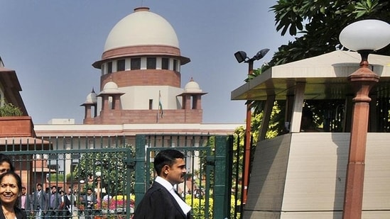 The Supreme Court said judges should not comment on judgments as platforms like Facebook are open forums. (HT File Photo/Mohd Zakir) The Supreme Court said judges should not comment on judgments as platforms like Facebook are open forums. (HT File Photo/Mohd Zakir)
