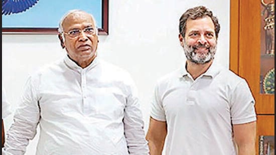 Mallikarjun Kharge and Rahul Gandhi called the dismissive approach by the majority of the selection committee deeply regrettable. (PTI)