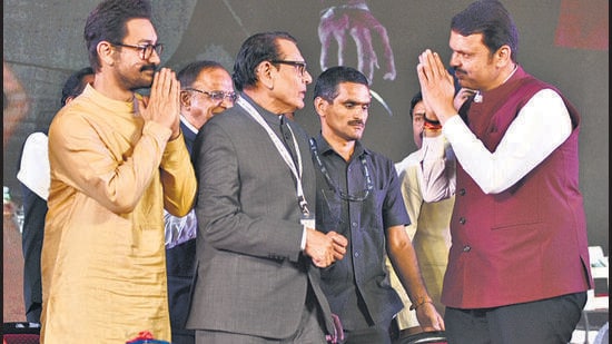 Devendra Fadnavis, former deputy CM of Maharashtra, with actor Amir Khan at the State of Bharatiya Jain Sanghat Samamel. (HT Photo) Devendra Fadnavis, former deputy CM of Maharashtra, with actor Amir Khan at the State of Bharatiya Jain Sanghat Samamel. (HT Photo)