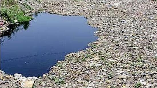 The unit μg/m³ denotes micrograms of the pollutant per cubic metre of air. (HT file photo)