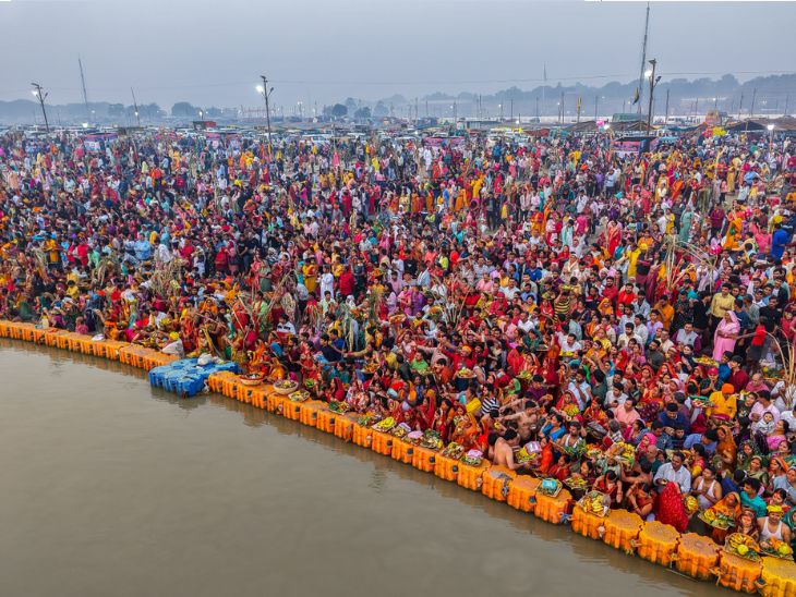 महाकुंभ 2025 में 45 दिनों में देशभर से करीब 45 करोड़ लोगों के पहुंचने का अनुमान है। - Dainik Bhaskar