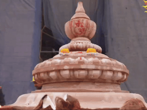 राम जन्मभूमि परिसर में संत तुलसी दास का मंदिर बनकर तैयार हो गया है।