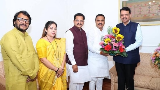 The switch was formalised in the presence of Chief Minister Devendra Fadnavis in Mumbai on Wednesday. (HT PHOTO) The switch was formalised in the presence of Chief Minister Devendra Fadnavis in Mumbai on Wednesday. (HT PHOTO)