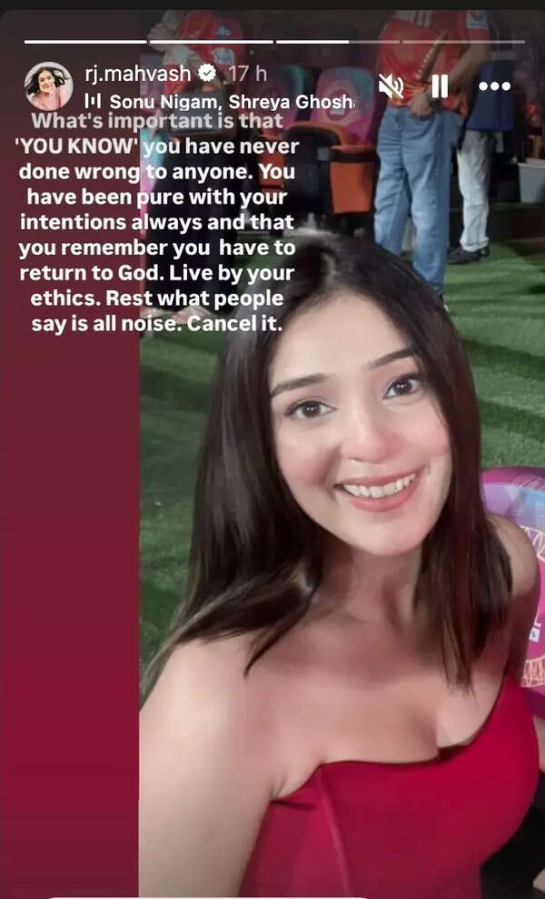 Instagram Story of RJ Mahvash. RJ Mahvash