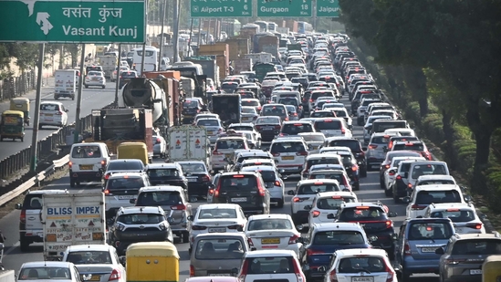New Delhi, India - Feb. 19, 2025: Long Traffic Jam near Mahipalpur chowk in New Delhi, India, on Wednesday, February 19, 2025. (Photo by Arvind Yadav/ Hindustan Times)(Hindustan Times)