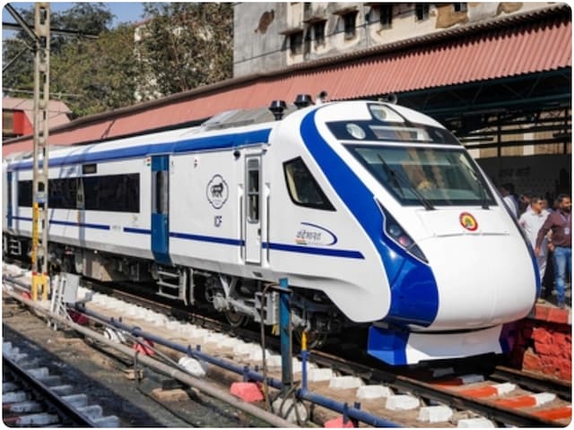यात्रियों के लिए खुशखबरी, गुजरात को मिली 2 नई ट्रेनें, PM मोदी करेंगे रवाना यात्रियों के लिए खुशखबरी, गुजरात को मिली 2 नई ट्रेनें, PM मोदी करेंगे रवाना