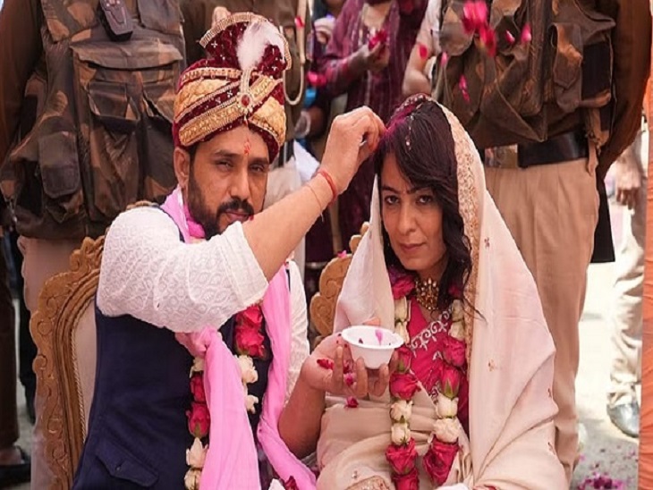 गैंगस्टर काला जठेड़ी ने अनुराधा के साथ शादी रचा ली थी।