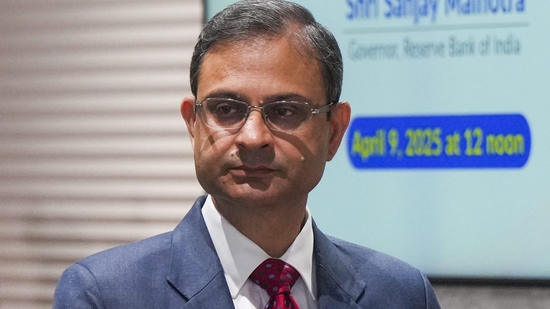 RBI Governor Sanjay Malhotra during a press conference.(Shashank Parade/PTI)