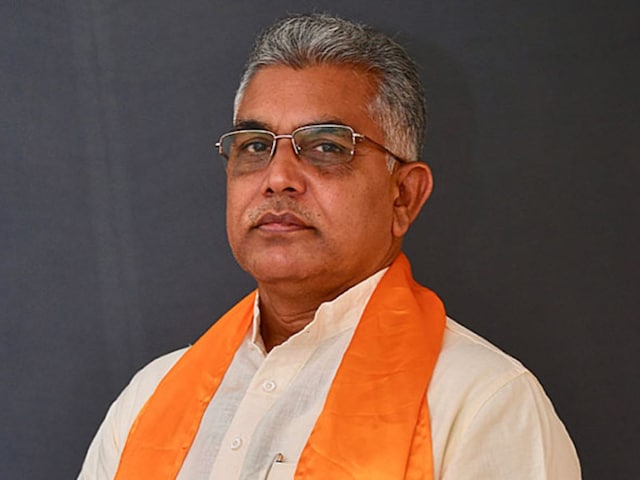 क्या बंगाल BJP में शुरू हो गई अंदरूनी सर्जरी? दिलीप घोष न मोदी की सभा में... क्या बंगाल BJP में शुरू हो गई अंदरूनी सर्जरी? दिलीप घोष न मोदी की सभा में...